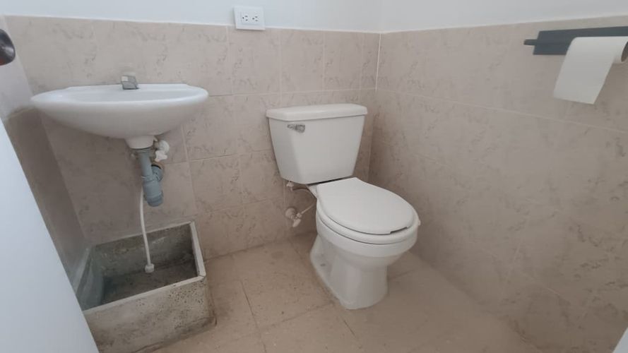 Oficina en arriendo en La Magnolia, Envigado, 20 m² · foto 7 de 11