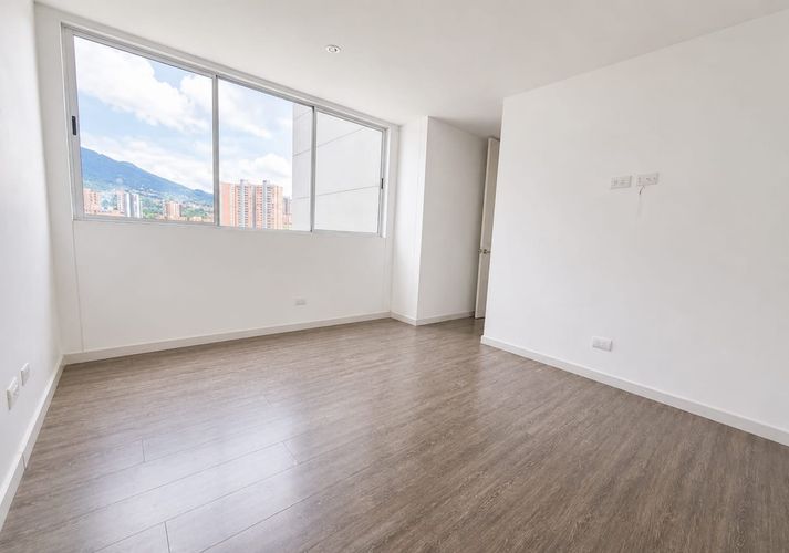 Apartamento de 3 alcobas en venta en Suramérica, Itagüí, 94 m² · foto 6 de 9