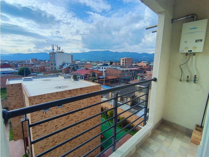 Apartamento de 2 alcobas en venta en Cr. Reservado Nogales De Cajica, Cajicá, 62 m² · foto 7 de 24