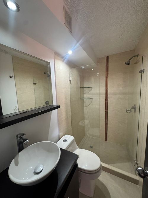 Apartamento de 3 alcobas en venta en Fontibon, Bogotá, 75 m² · foto 19 de 19