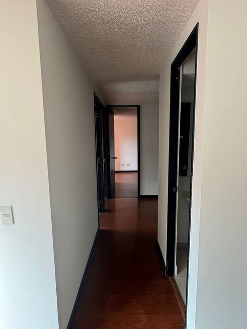 Apartamento de 3 alcobas en venta en Fontibon, Bogotá, 75 m² · foto 9 de 19