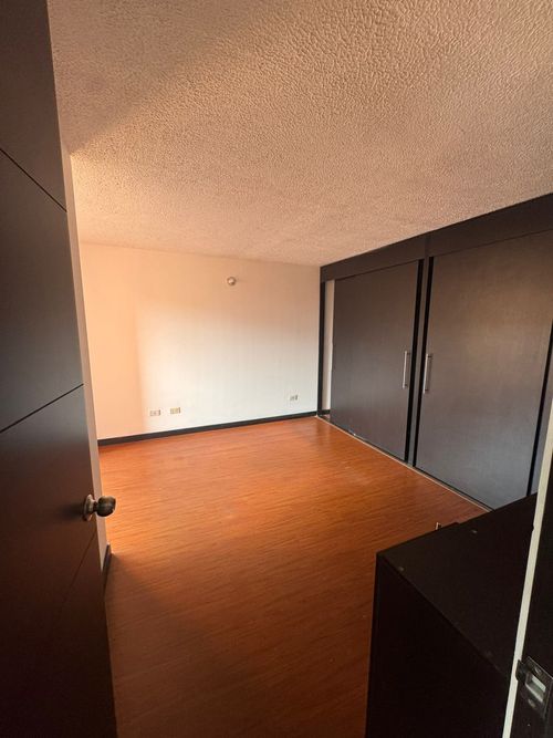 Apartamento de 3 alcobas en venta en Fontibon, Bogotá, 75 m² · foto 17 de 19