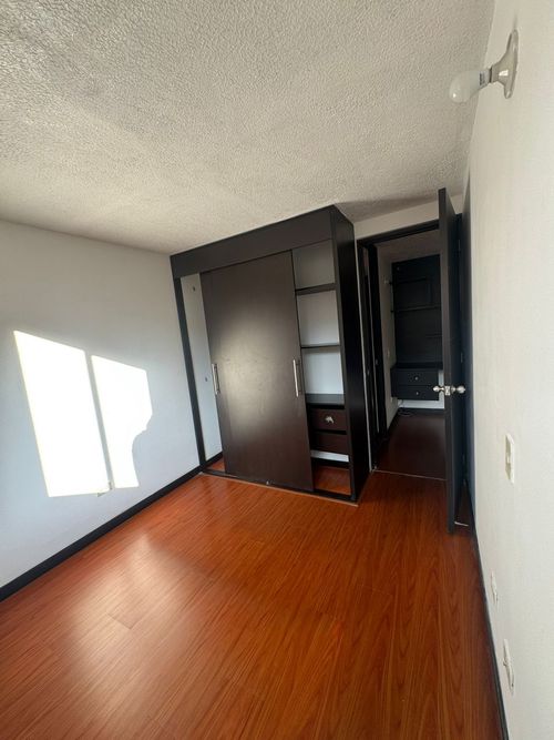 Apartamento de 3 alcobas en venta en Fontibon, Bogotá, 75 m² · foto 12 de 19