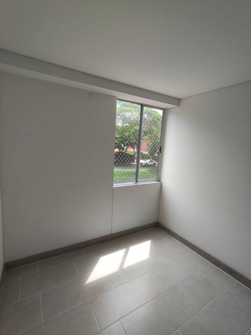 Apartamento de 3 alcobas en venta en Senderos Del Lili, Cali, 80 m² · foto 15 de 24