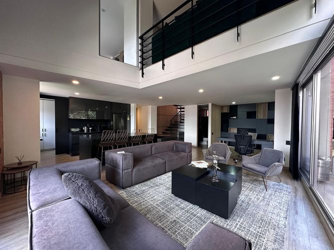 Apartamento de 2 alcobas en venta en El Poblado, Medellín, 170 m² · foto 4 de 18