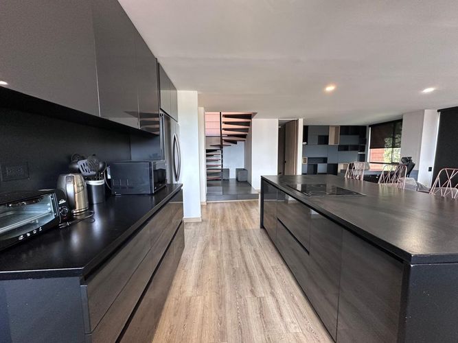 Apartamento de 2 alcobas en venta en El Poblado, Medellín, 170 m² · foto 6 de 18