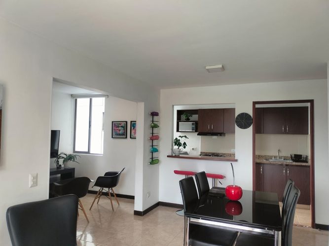 Apartamento de 3 alcobas en arriendo en El Poblado, Medellín, 70 m² · foto 4 de 16