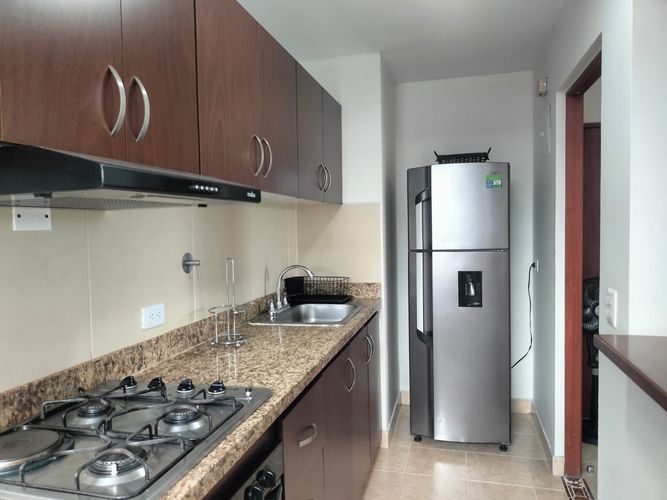 Apartamento de 3 alcobas en arriendo en El Poblado, Medellín, 70 m² · foto 5 de 16