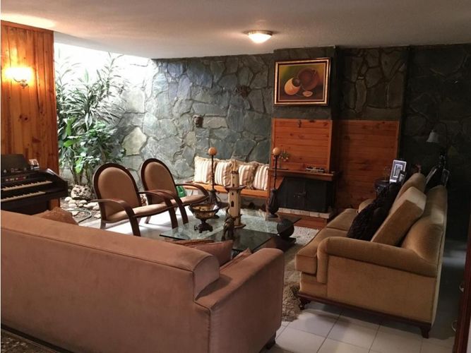 Casa de 5 alcobas en venta en Centro, Funza, 188 m² · foto 2 de 22