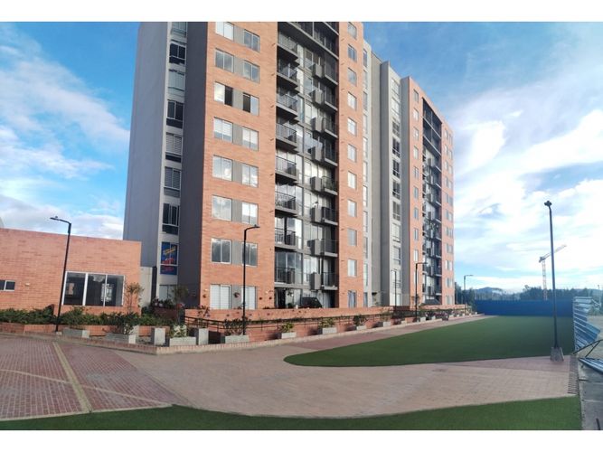 Apartamento de 3 alcobas en venta en La Prosperidad, Madrid, 66 m² · foto 2 de 24