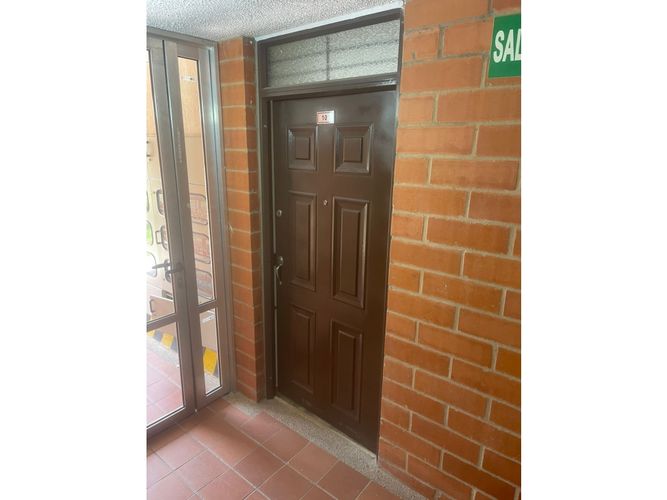 Apartamento de 3 alcobas en venta en Conjunto Residencial Zaragoza Ii, Madrid, 60 m² · foto 5 de 24