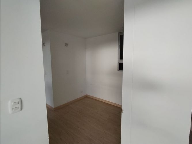Apartamento de 3 alcobas en venta en La Prosperidad, Madrid, 66 m² · foto 8 de 24
