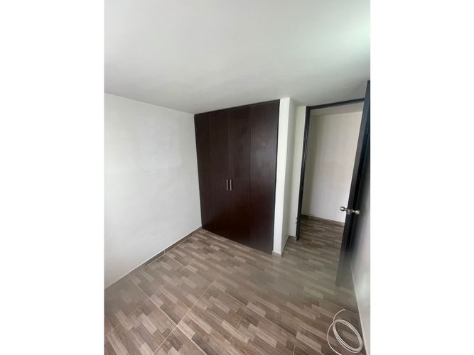 Apartamento de 3 alcobas en venta en Conjunto Residencial Zaragoza Ii, Madrid, 60 m² · foto 14 de 24