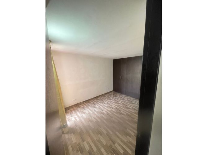 Apartamento de 3 alcobas en venta en Conjunto Residencial Zaragoza Ii, Madrid, 60 m² · foto 18 de 24