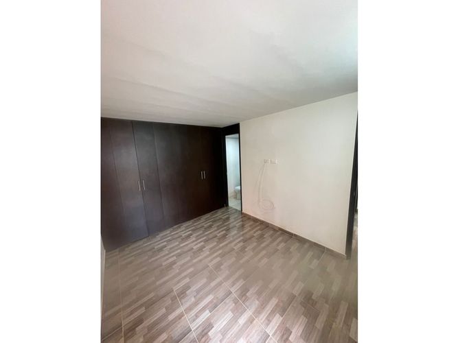 Apartamento de 3 alcobas en venta en Conjunto Residencial Zaragoza Ii, Madrid, 60 m² · foto 19 de 24