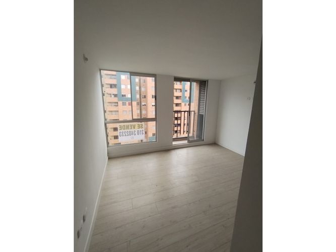 Apartamento de 3 alcobas en venta en La Prosperidad, Madrid, 56 m² · foto 2 de 21