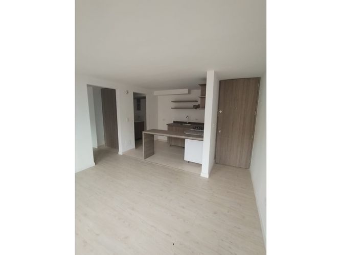 Apartamento de 3 alcobas en venta en La Prosperidad, Madrid, 56 m² · foto 3 de 21