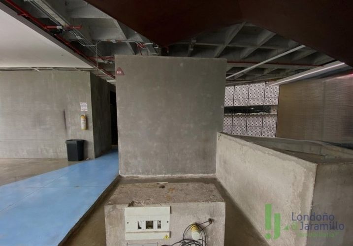 Local en venta en El Poblado, Envigado, 590 m² · foto 3 de 6