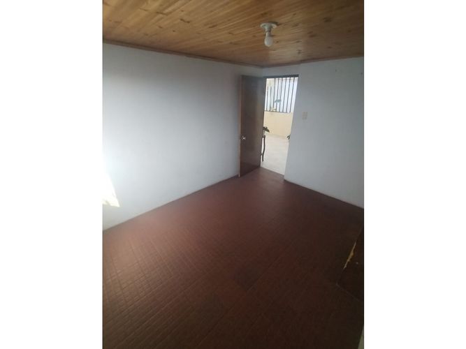 Casa de 8 alcobas en venta en Provic, Madrid, 80 m² · foto 16 de 24