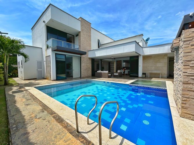 Casa de 5 alcobas en venta en Alfaguara, Jamundí, 420 m² · foto 2 de 24