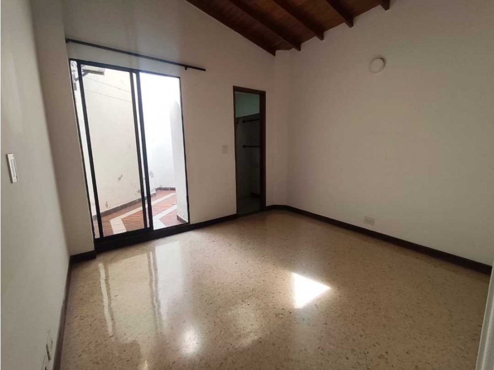 Apartamento en arriendo en Laureles, Medellín · foto 12 de 24