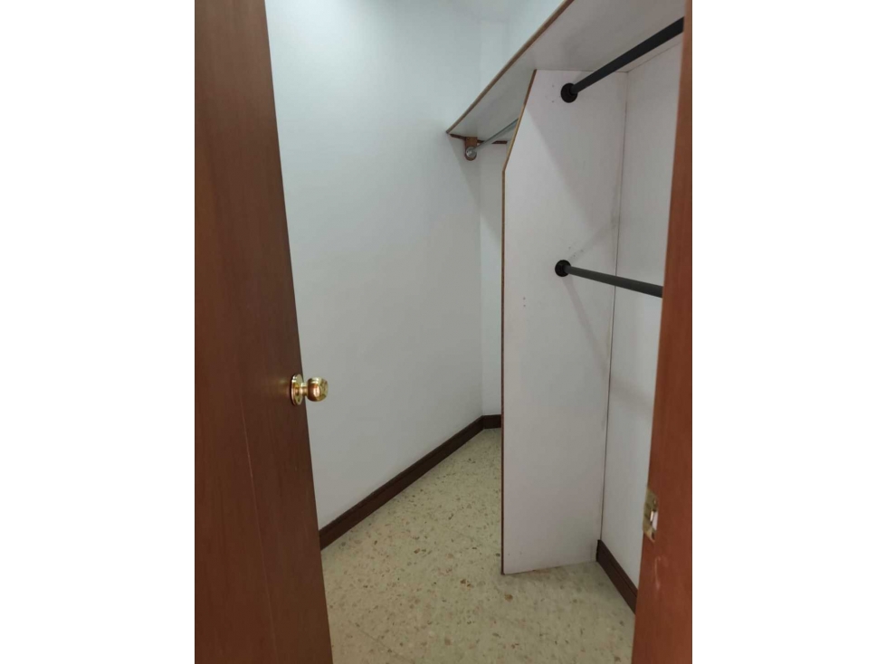 Apartamento en arriendo en Laureles, Medellín · foto 14 de 24