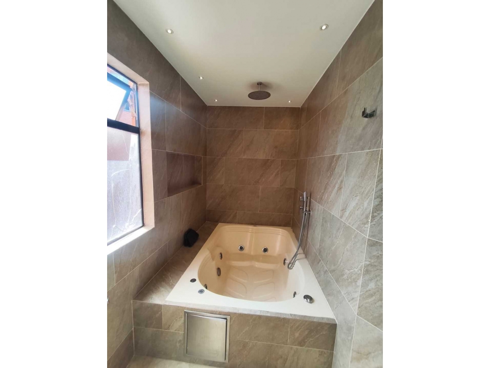 Apartamento en arriendo en Laureles, Medellín · foto 16 de 24