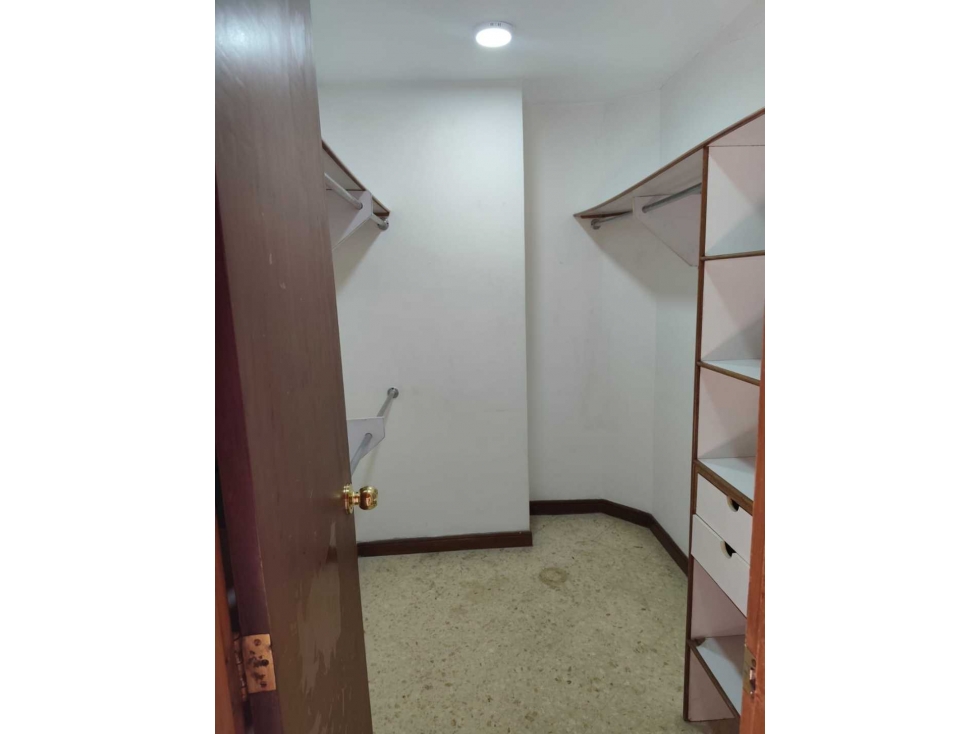 Apartamento en arriendo en Laureles, Medellín · foto 18 de 24