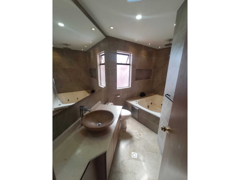 Apartamento en arriendo en Laureles, Medellín · foto 19 de 24