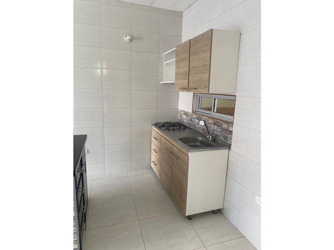 Casa de 4 alcobas en venta en Ricaurte, 196 m² · foto 9 de 19