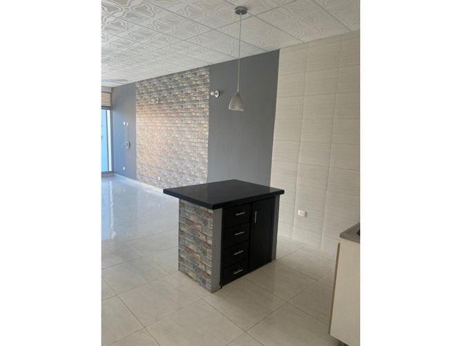 Casa de 4 alcobas en venta en Ricaurte, 196 m² · foto 10 de 19