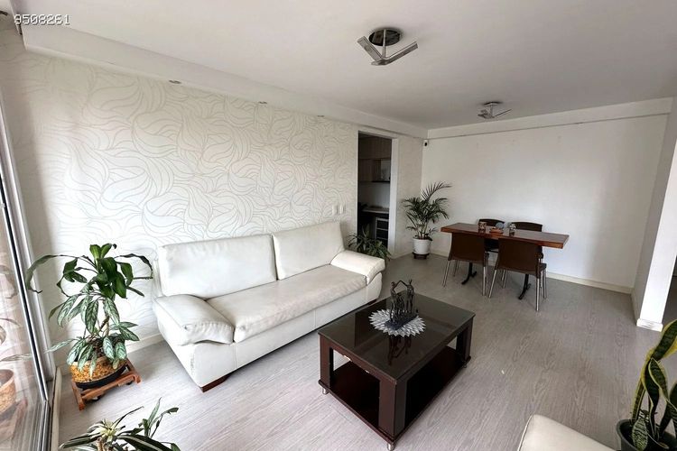 Apartamento de 2 alcobas en arriendo en Castropol, Medellín, 94 m² · foto 2 de 24