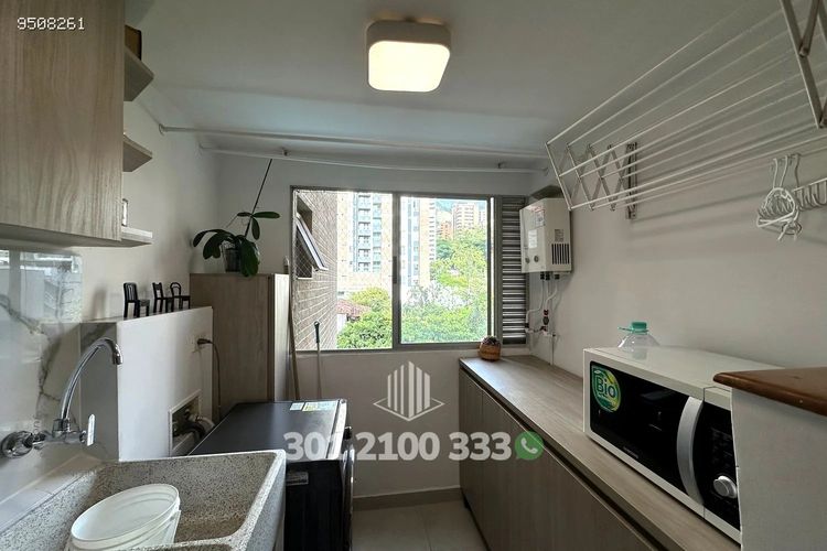 Apartamento de 2 alcobas en arriendo en Castropol, Medellín, 94 m² · foto 8 de 24