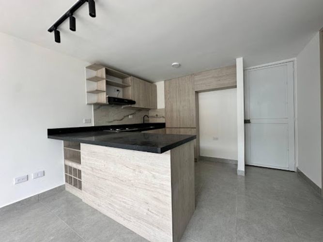Apartamento de 2 alcobas en venta en La Ceja, 49 m² · foto 2 de 14