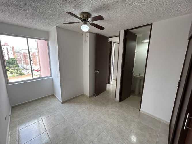 Apartamento en venta en Cañaveralejo, Cali · foto 13 de 24