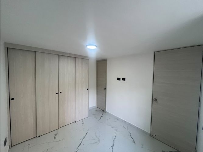 Apartamento de 2 alcobas en venta en El Trapiche, Bello, 55 m² · foto 5 de 12