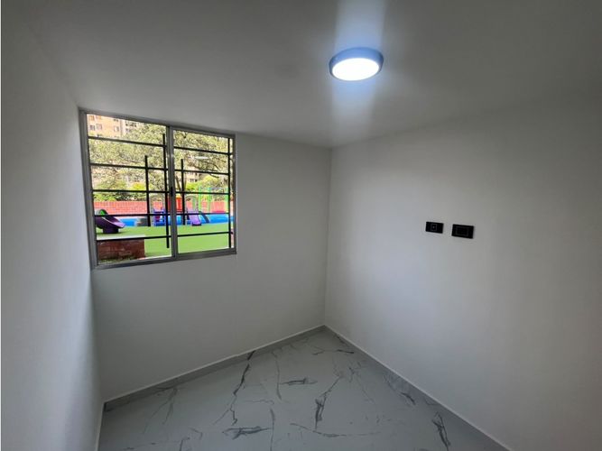 Apartamento de 2 alcobas en venta en El Trapiche, Bello, 55 m² · foto 6 de 12