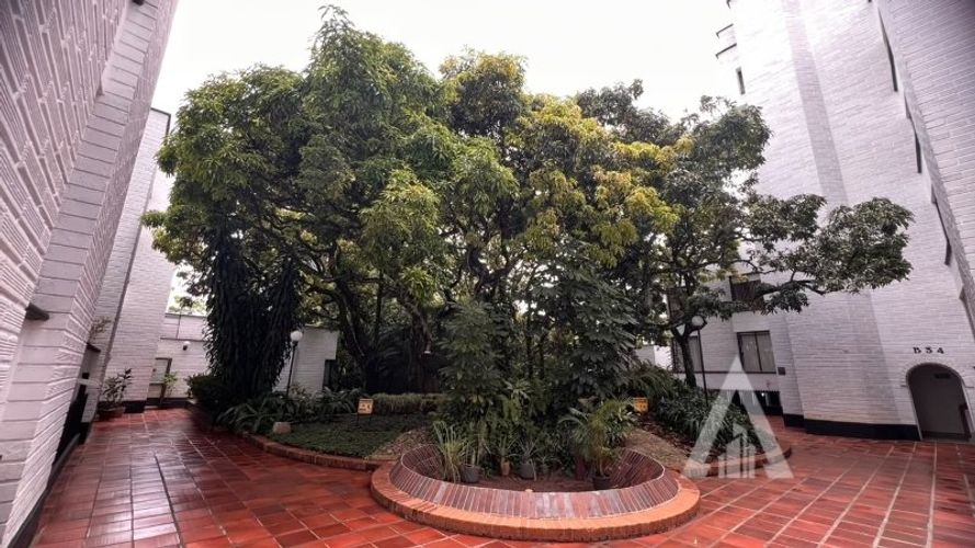 Apartamento de 3 alcobas en arriendo en Patio Bonito, Medellín, 145 m² · foto 6 de 19