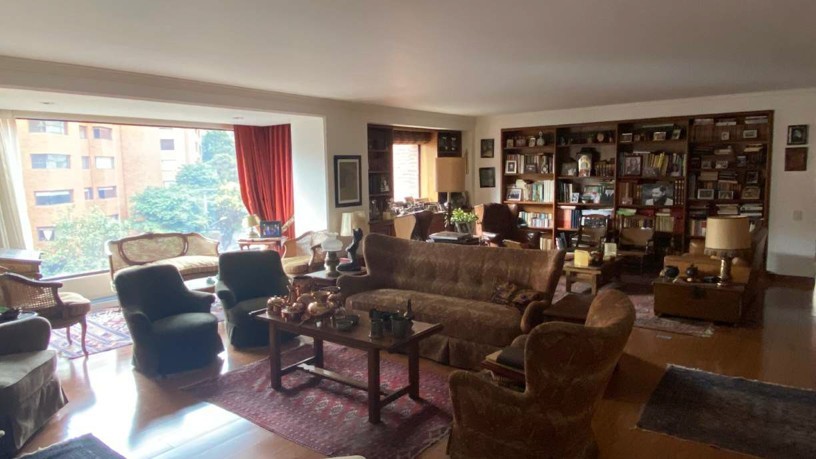 Apartamento en venta en Los Rosales, Bogotá · foto 6 de 21