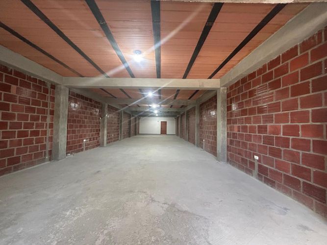 Bodega en arriendo en La Insula, Cúcuta, 400 m² · foto 9 de 21
