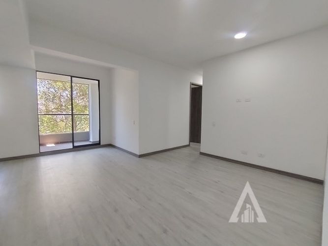 Apartamento de 3 alcobas en arriendo en Granizal, Medellín, 76 m² · foto 10 de 18