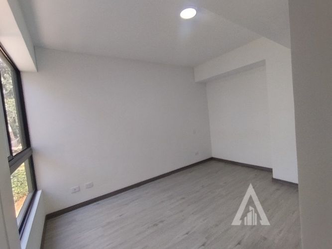 Apartamento de 3 alcobas en arriendo en Granizal, Medellín, 76 m² · foto 17 de 18