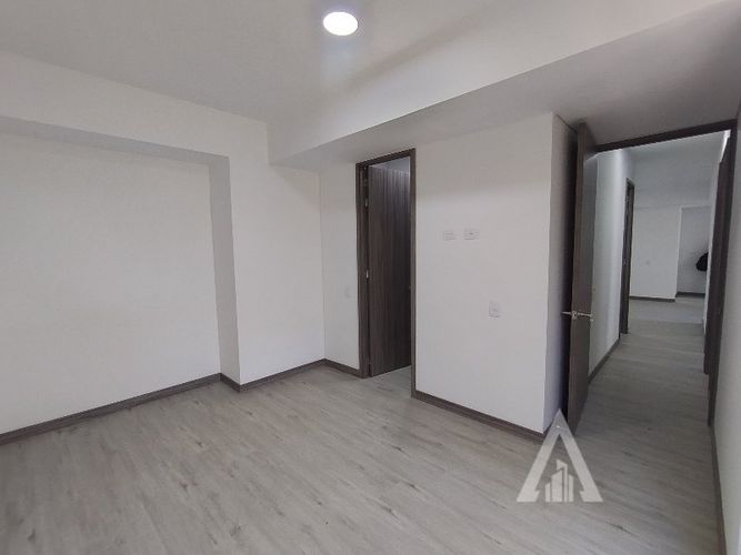 Apartamento de 3 alcobas en arriendo en Granizal, Medellín, 76 m² · foto 18 de 18