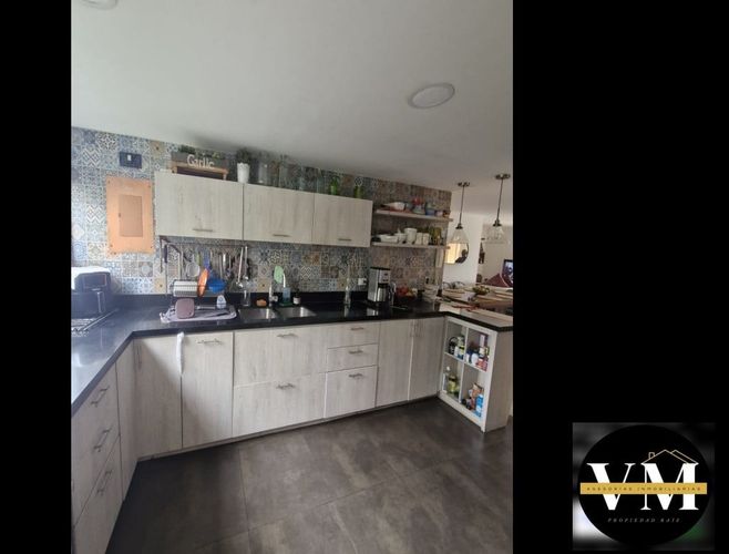 Apartamento de 3 alcobas en venta en El Poblado, Medellín, 145 m² · foto 4 de 10