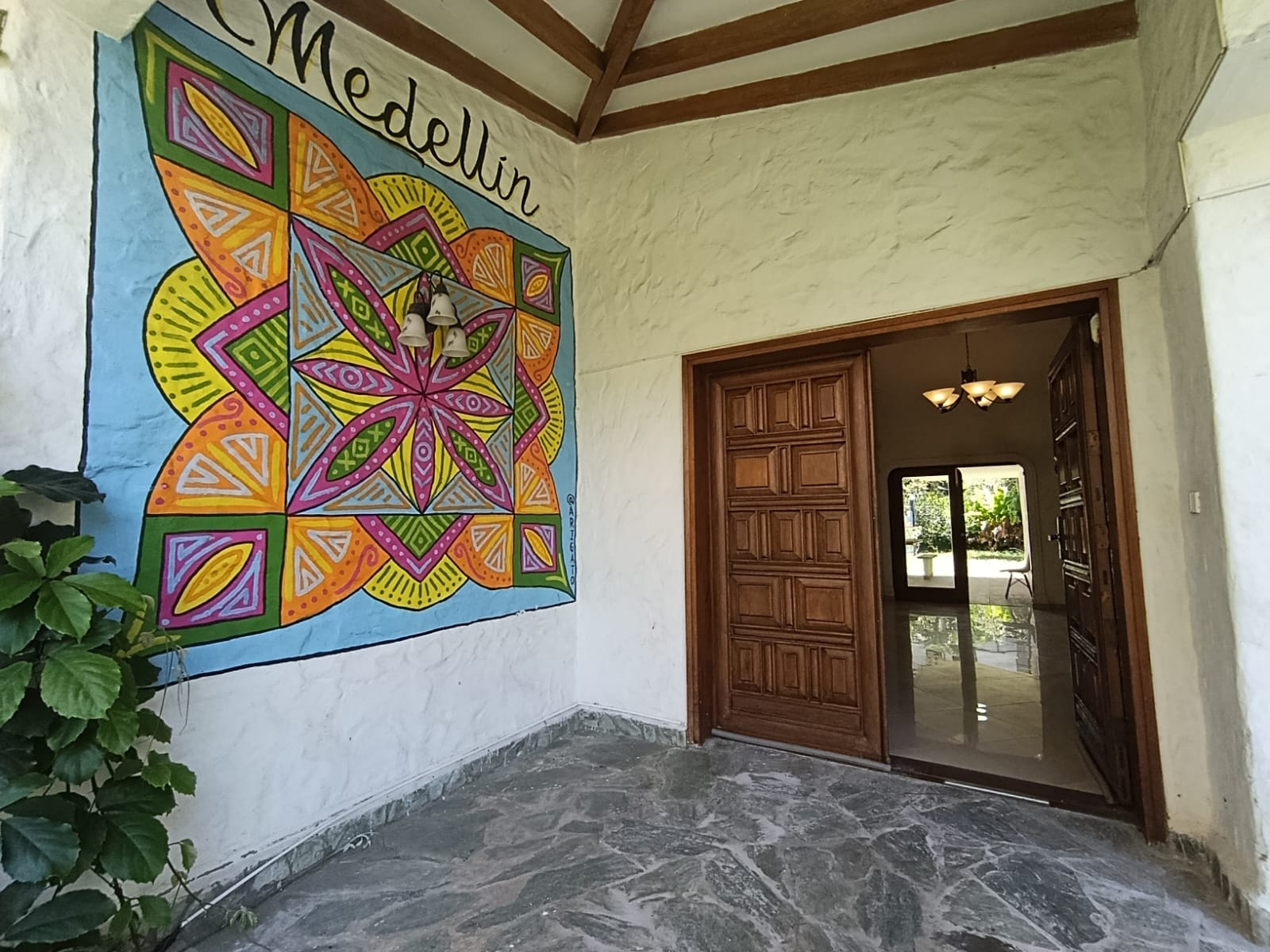 Casa en arriendo en El Poblado, Medellín · foto 8 de 20
