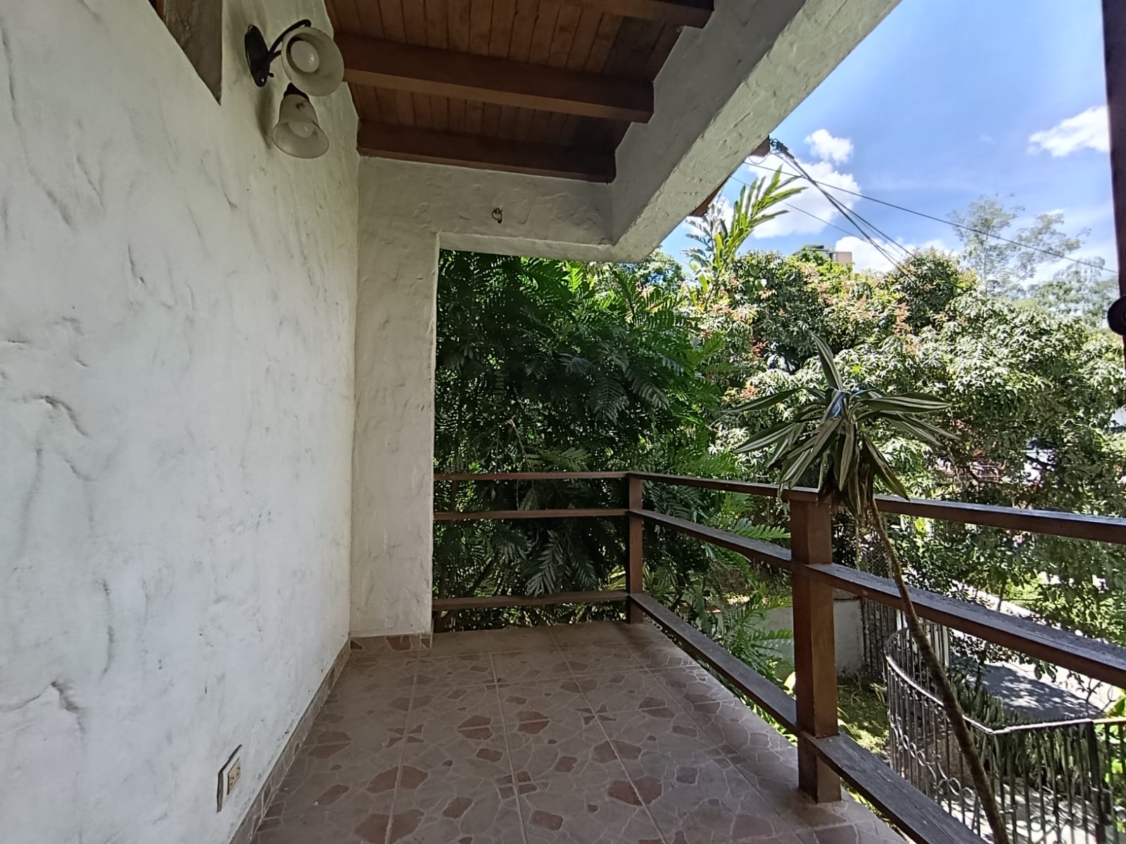 Casa en arriendo en El Poblado, Medellín · foto 9 de 20
