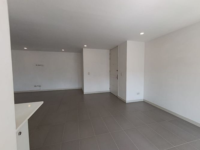 Apartamento de 3 alcobas en arriendo en Castropol, Medellín, 102 m² · foto 2 de 20