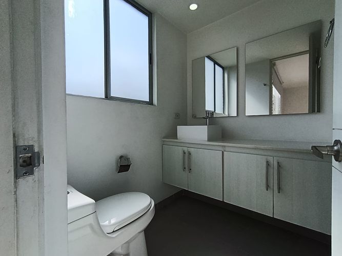 Apartamento de 3 alcobas en arriendo en Castropol, Medellín, 102 m² · foto 4 de 20