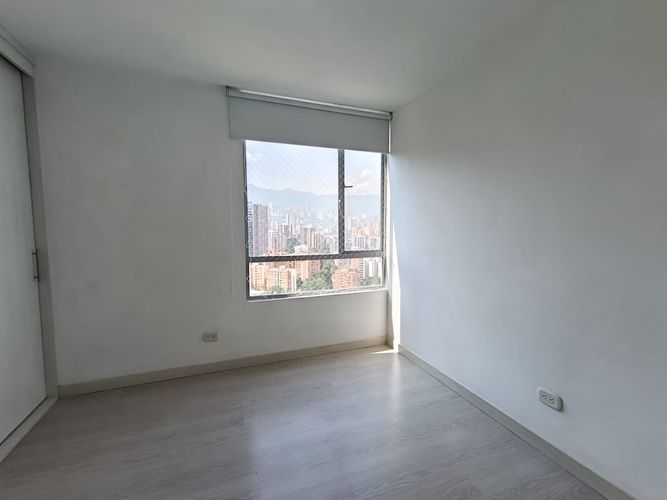Apartamento de 3 alcobas en arriendo en Castropol, Medellín, 102 m² · foto 11 de 20