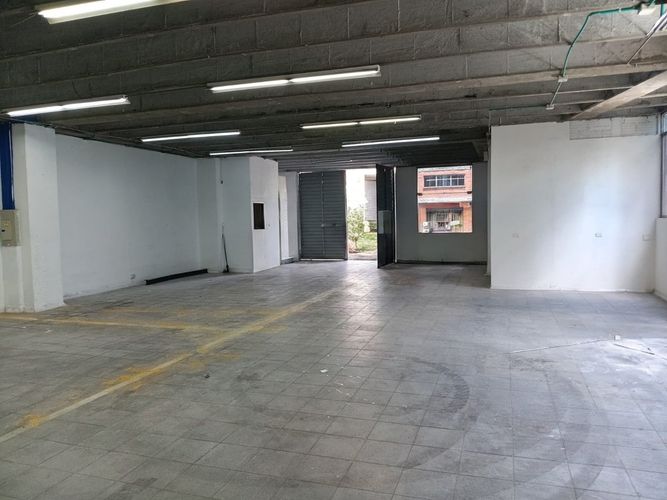 Bodega en arriendo en Mesa, Envigado, 300 m² · foto 2 de 6